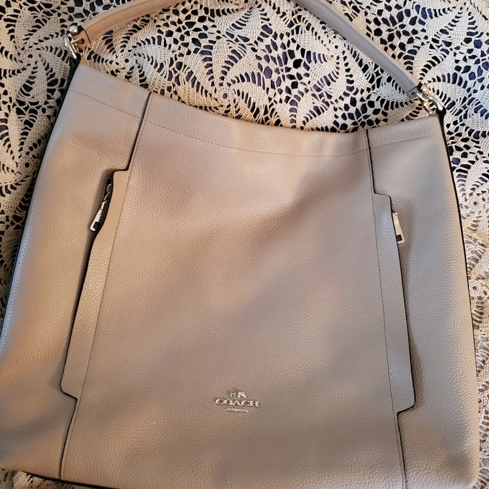Tan Coach Purse - Picture 2 of 13